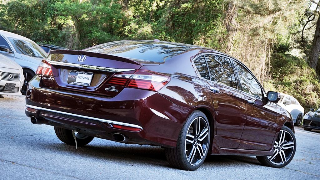 2017 Honda Accord Touring - Photo 7