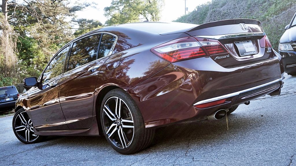 2017 Honda Accord Touring - Photo 6