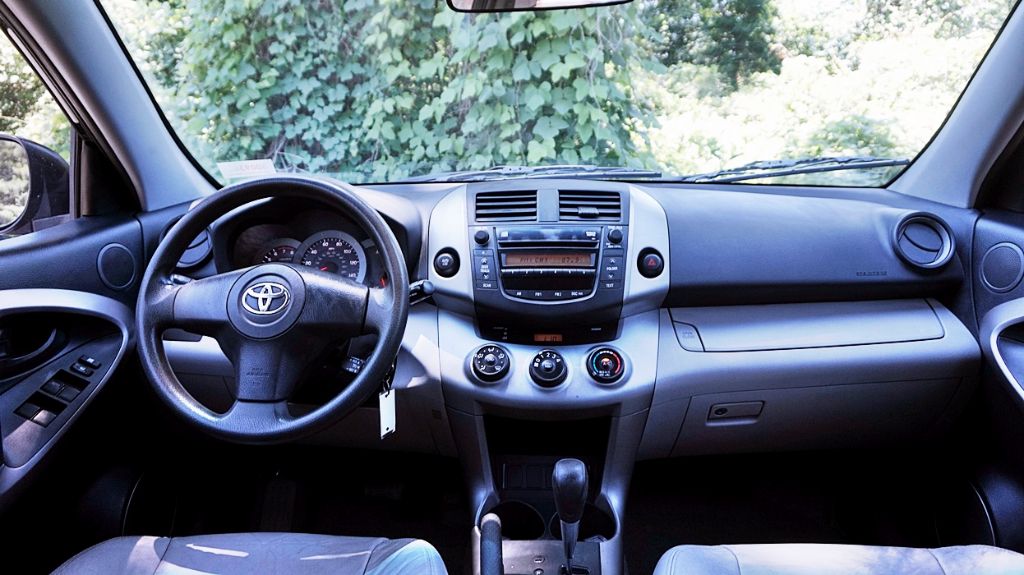 2006 Toyota RAV4 Base - Photo 14