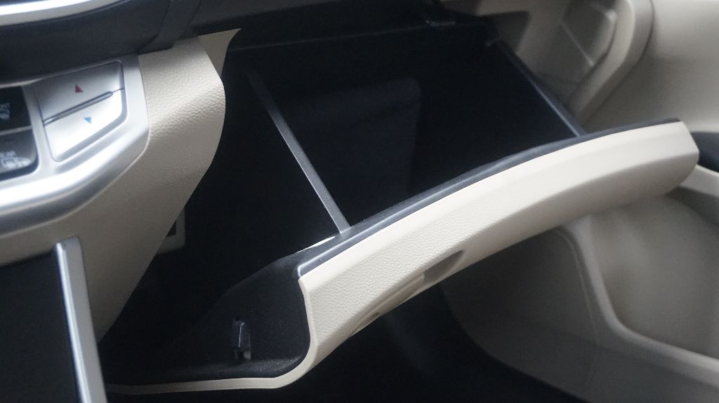 2013 Honda Accord EX-L - Photo 31
